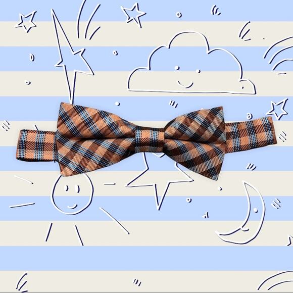 Nordstrom boys adjustable bow tie - Picture 1 of 2